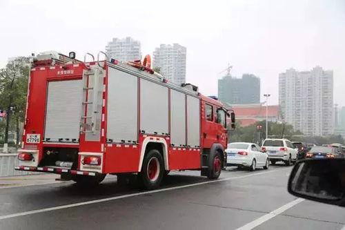 郑州北区最新消防车爆料,紧急救援时刻，守护平安家园